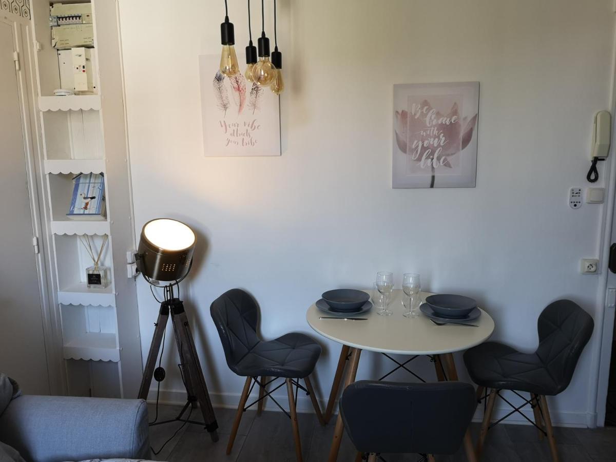 Apartement 1 Mn To The Beach Етрета Екстериор снимка